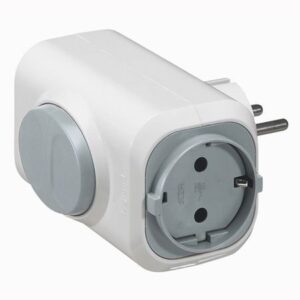 Adaptor 2 iesiri cu buton de extragere Legrand 050665