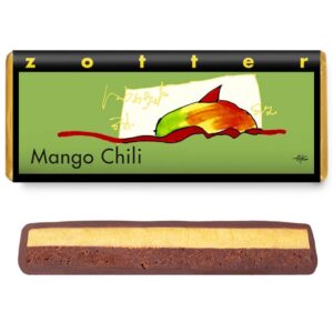 Ciocolata neagra cu lapte umpluta cu mango chili, bio si fairtrade, 70g Zotter
