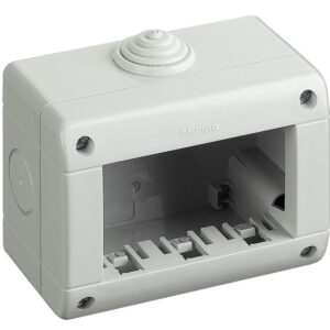 Doza aplicata 3 module IP40 Matix Bticino 25403