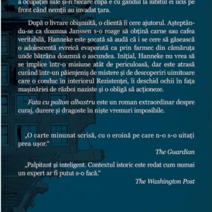 Fata cu palton albastru