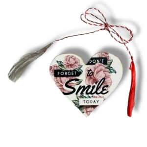 Brosa martisor din lemn – Inima Don't forget to smile