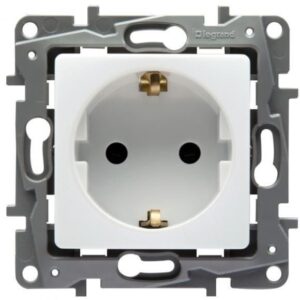 Priza simpla alba cu protectie pentru copii Legrand Niloe 764529