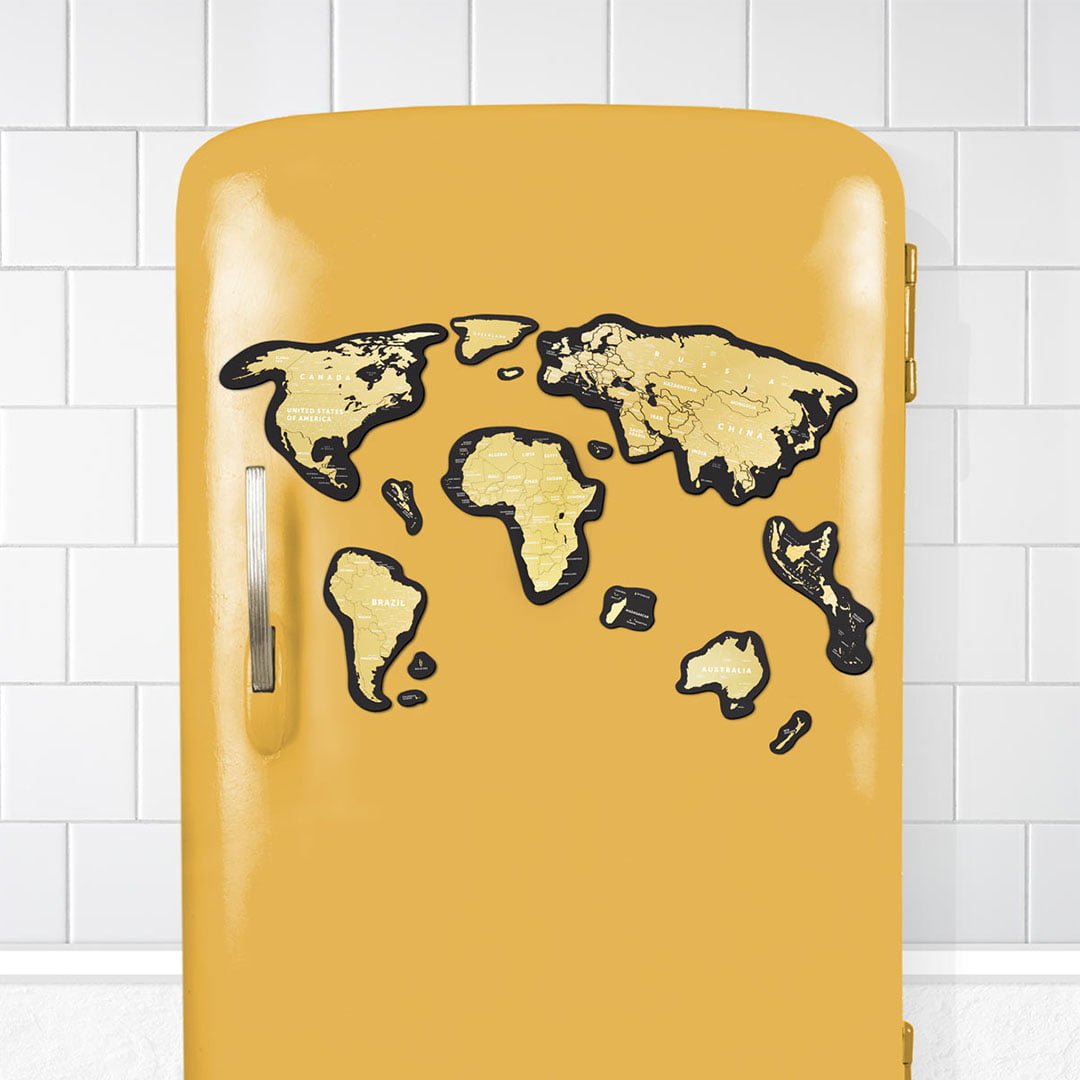 Harta Lumii Răzuibilă Magnetica