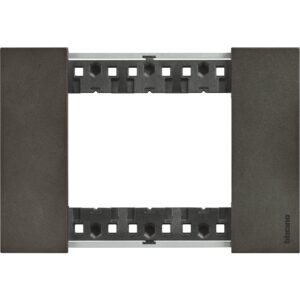 Rama ornament 3 module Bticino Living Now KA4803NG, space