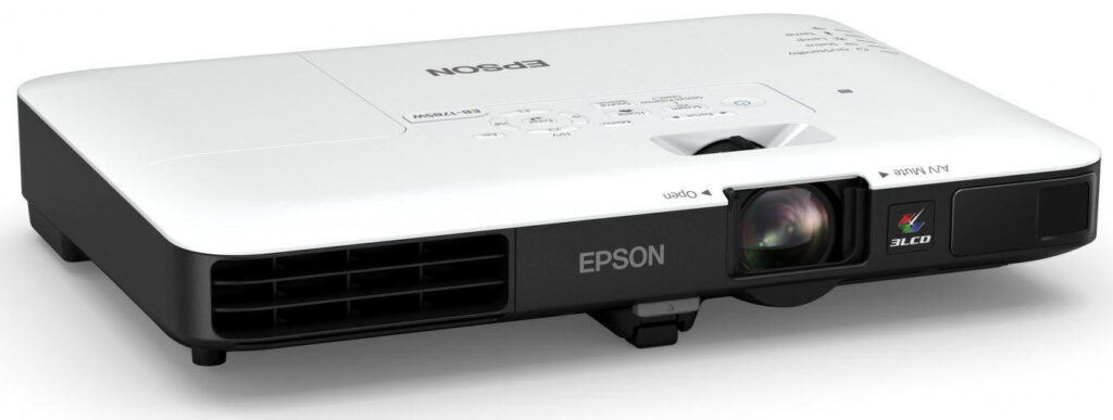 Proiector EPSON EB-1795F, 3LCD, RGB, Ultra portabil, 3200 lumeni, FHD 1920*1080, 16:9, 10000:1, lampa 4000 ore/ 7000 ore Eco mode, dimensiune maxima imagine 300", distanta maxima de proiectie 8.2 m, USB type A, USB type B, composit, VGA, HDMI ...